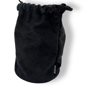 Nikon CL-0915 Soft Lens Pouch - Excellent Condition